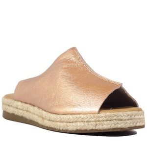 NEW Chelsea Crew Rosegold Mel Leather Sandals